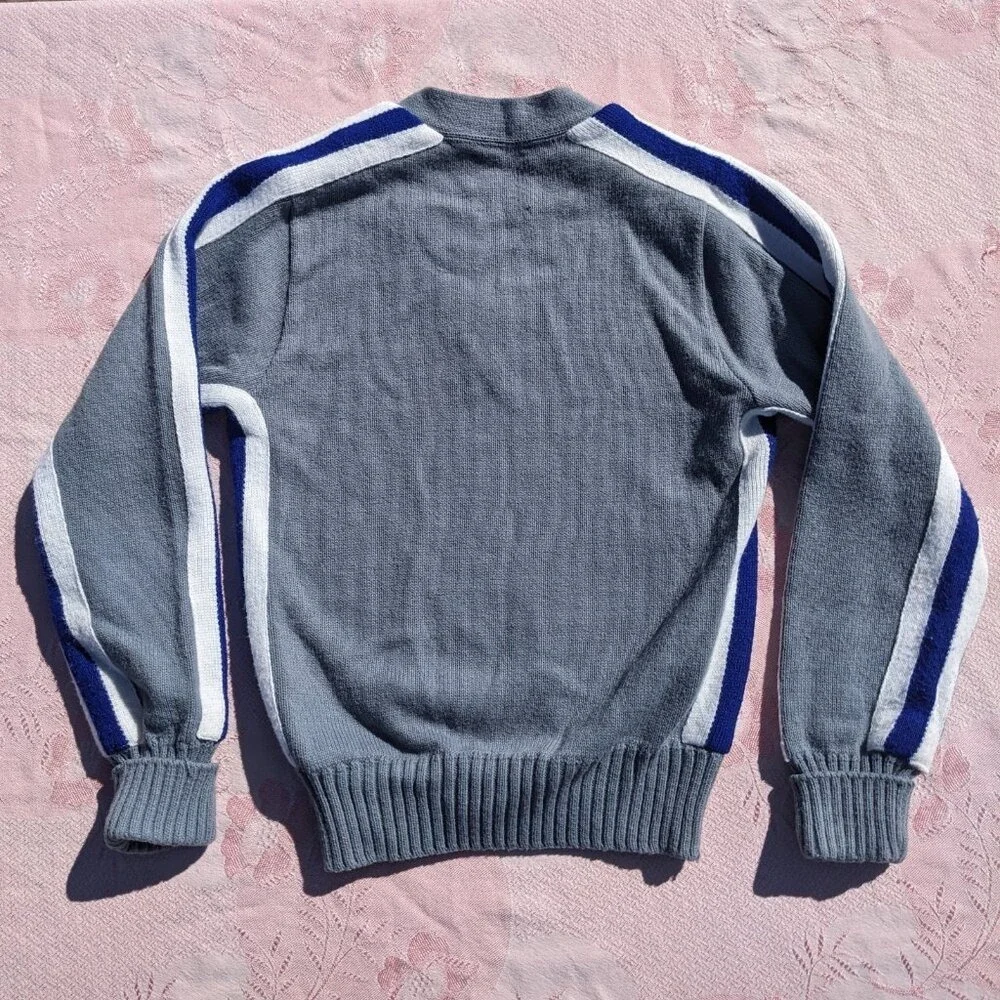 Vintage 70s Cheerleading Varsity Sweater 34 XS Gray Blue Striped V Neck Cheer - Picture 10 of 14